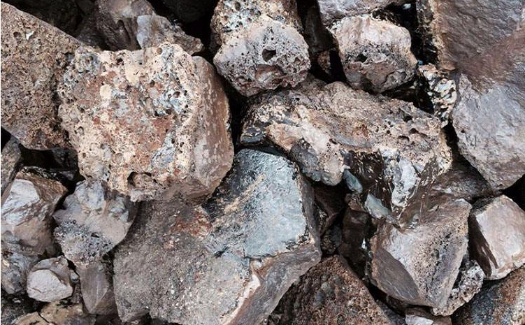 燒結(jié)焊劑所需的錳礦石 燒結(jié)焊劑所需的錳礦石